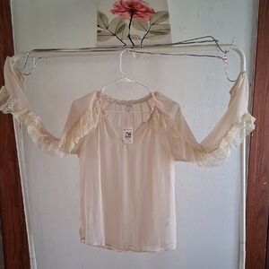 NWT Cupio Cream Lace Accent Blouse